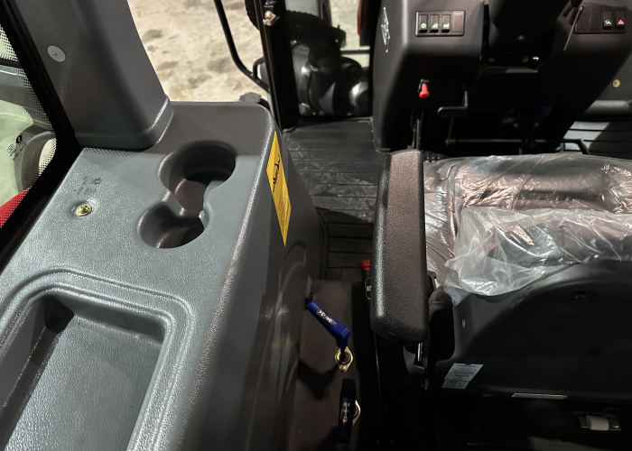 ТРАКТОР YTO NLX1304